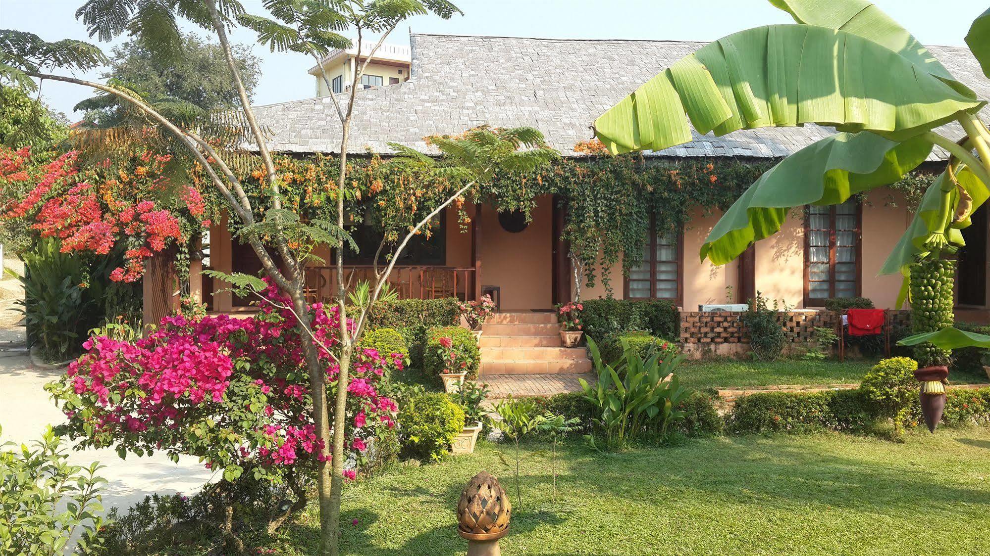 Villa Nam Song Vang Vieng Exterior photo